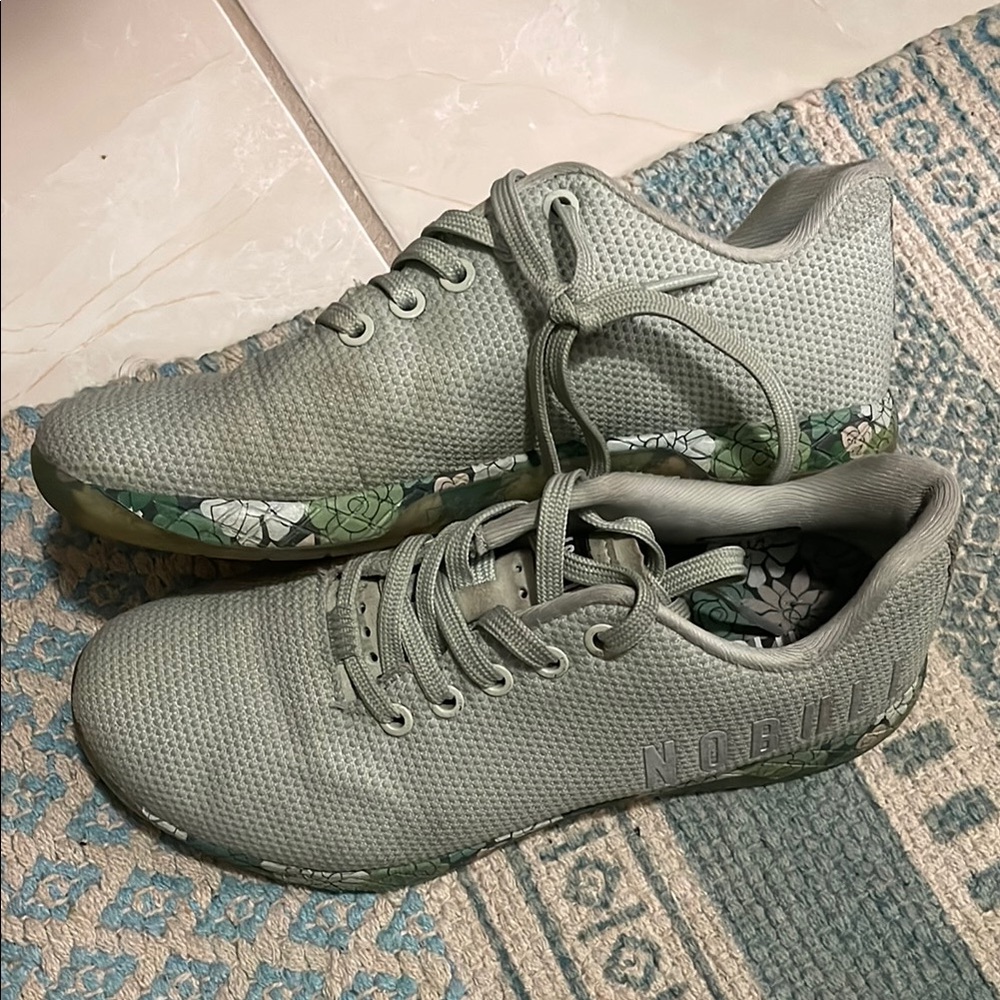 NOBULL  trainers 7.5